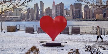Raising long Covid awareness at the BAFTAs: Covid heart sculpture in NYC